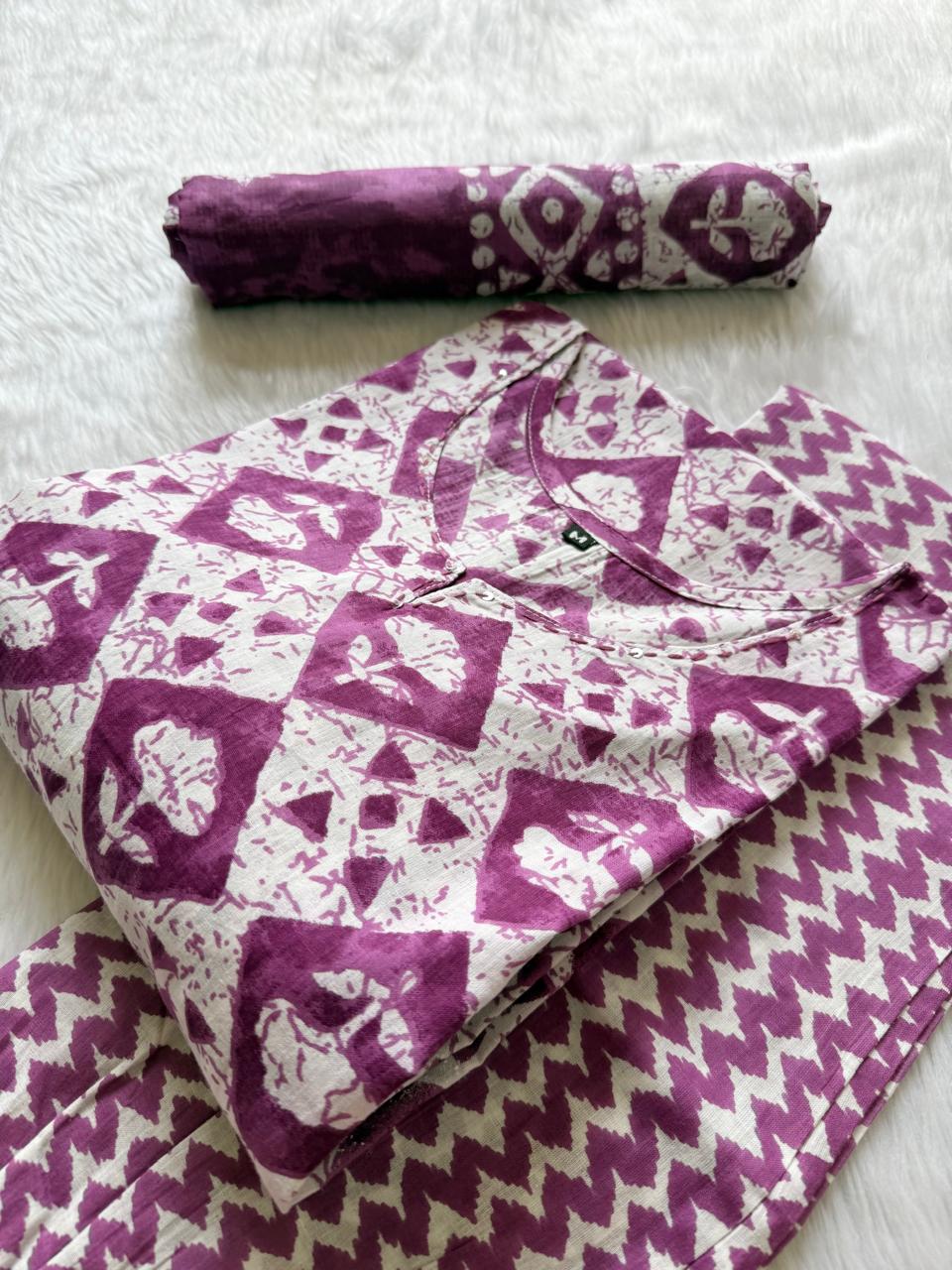 Purple Geometric Printed Cotton Kurti Pant & Dupatta Set