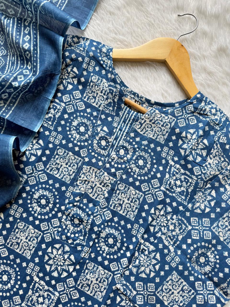 Blue Printed Cotton Round Neck Kurti Pant & Dupatta Set for Women