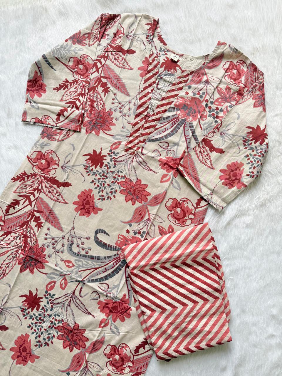 Off White & Coral Pink Floral Print Cotton V-Neck Kurti Pant Set