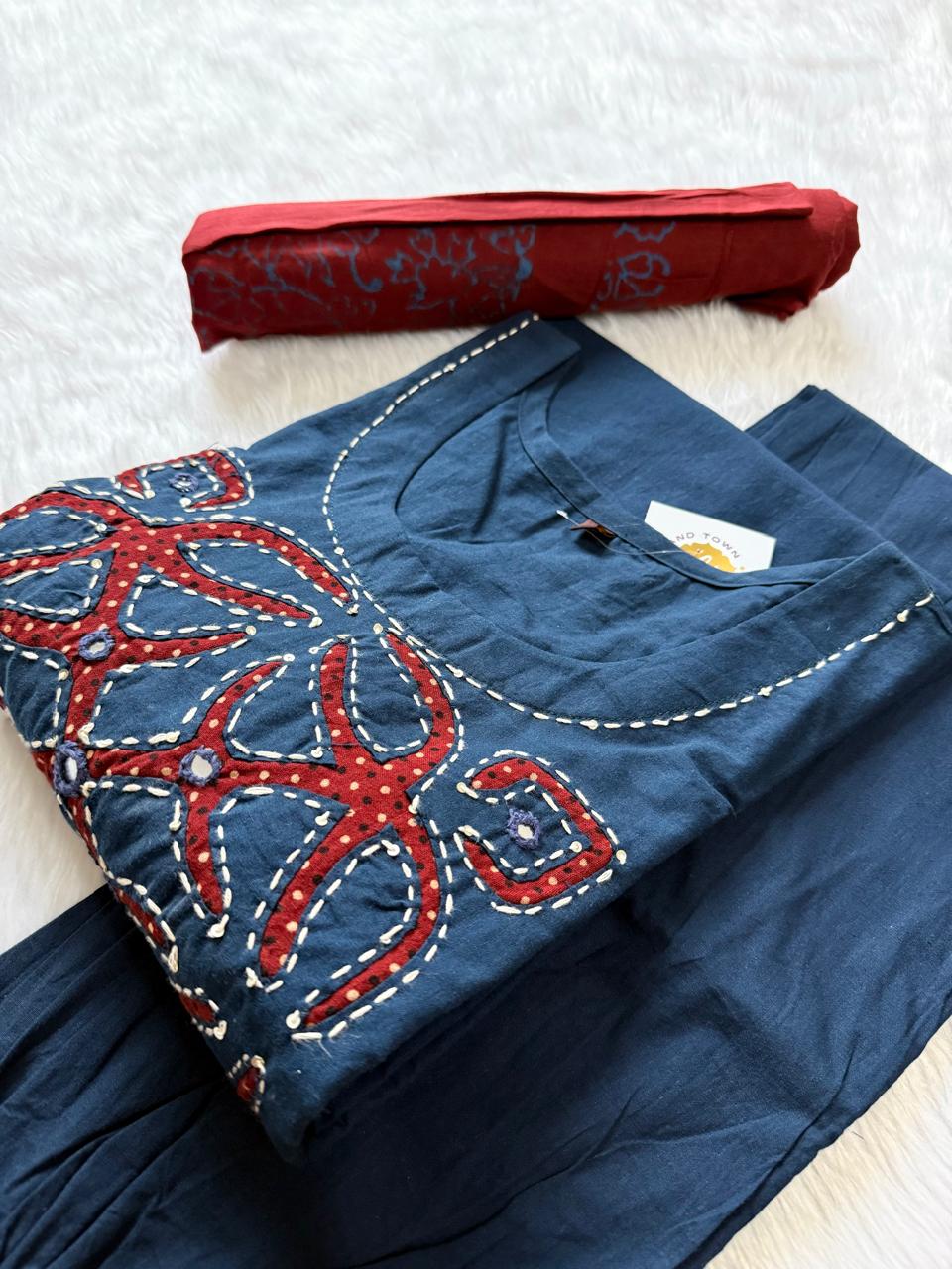 Handcrafted Appliqué Work 3-Piece Ethnic Suit Set