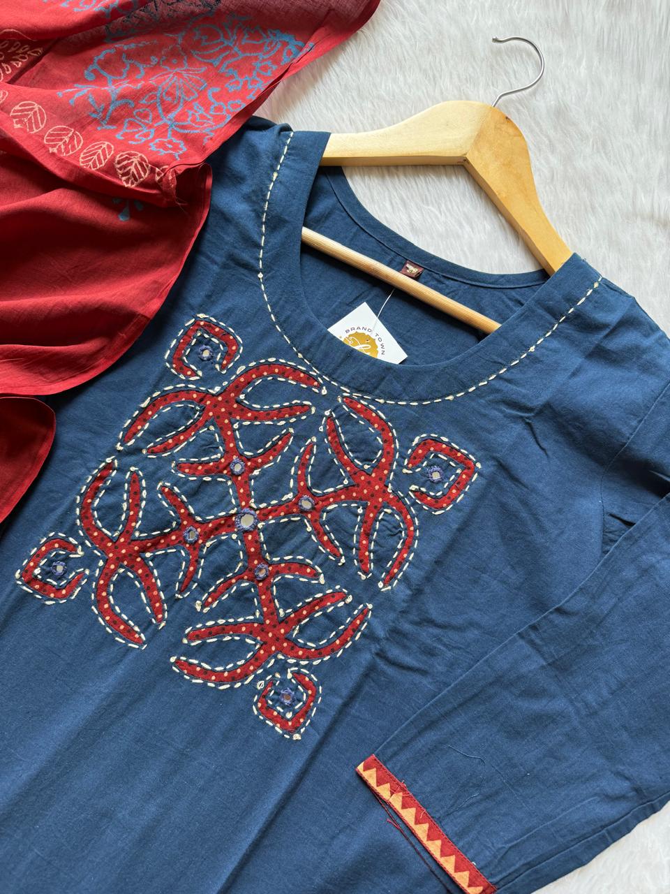 Handcrafted Appliqué Work 3-Piece Ethnic Suit Set