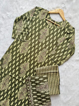 Olive Green Round Notch Neck Paisley Printed Cotton Kurti Pant Dupatta Set