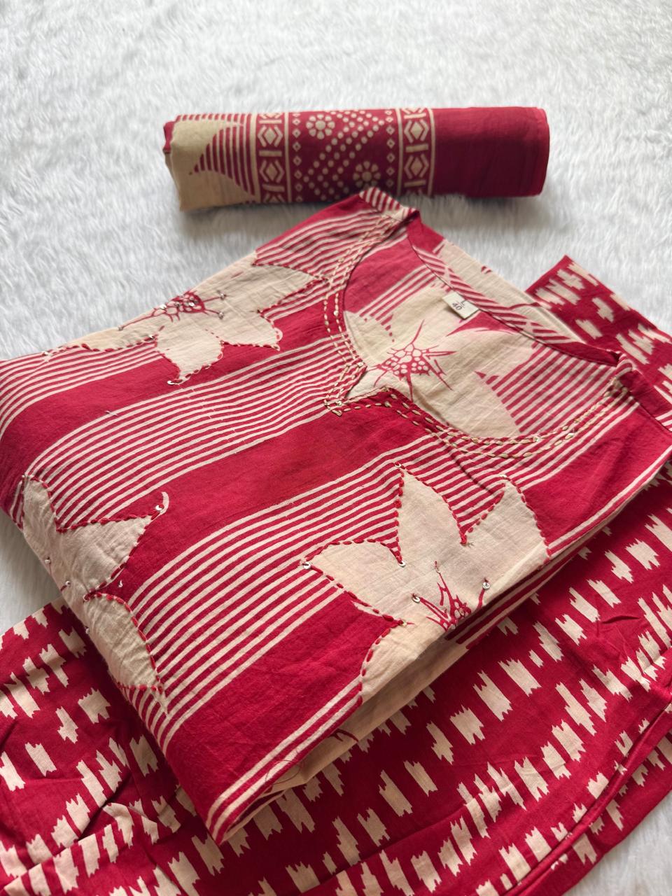 Maroon Round Neck Floral Striped Printed Cotton Kurti Pant Dupatta Set
