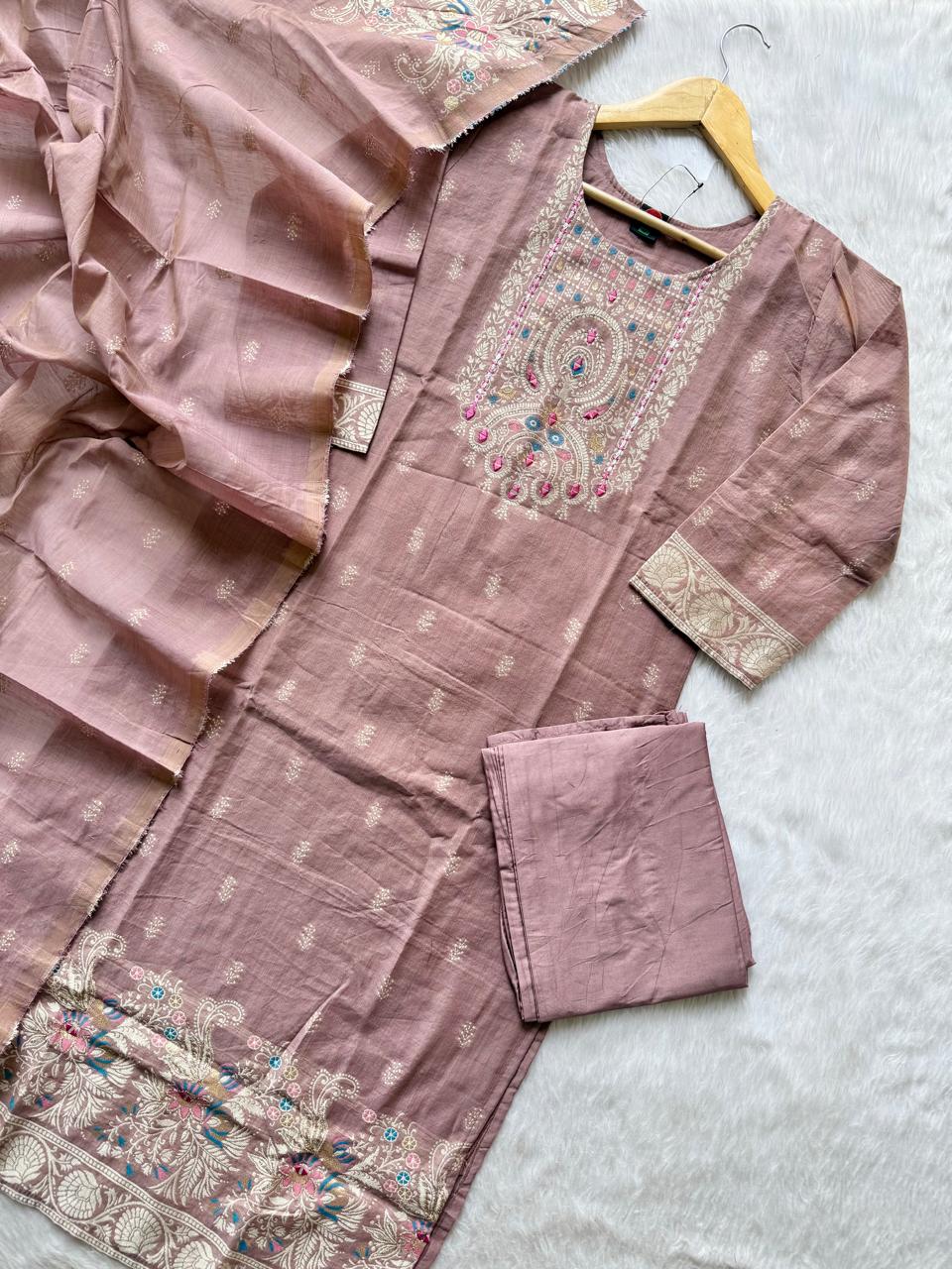 Mauve Tissue Shimmer Silk Embroidered Kurti Pant Dupatta Set