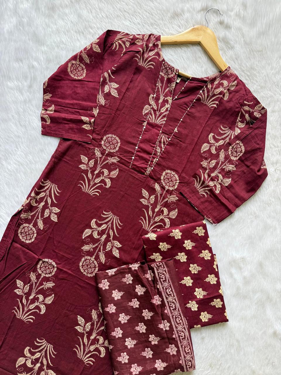 Maroon Floral Printed Kurti Neck Work Pant Dupatta Set