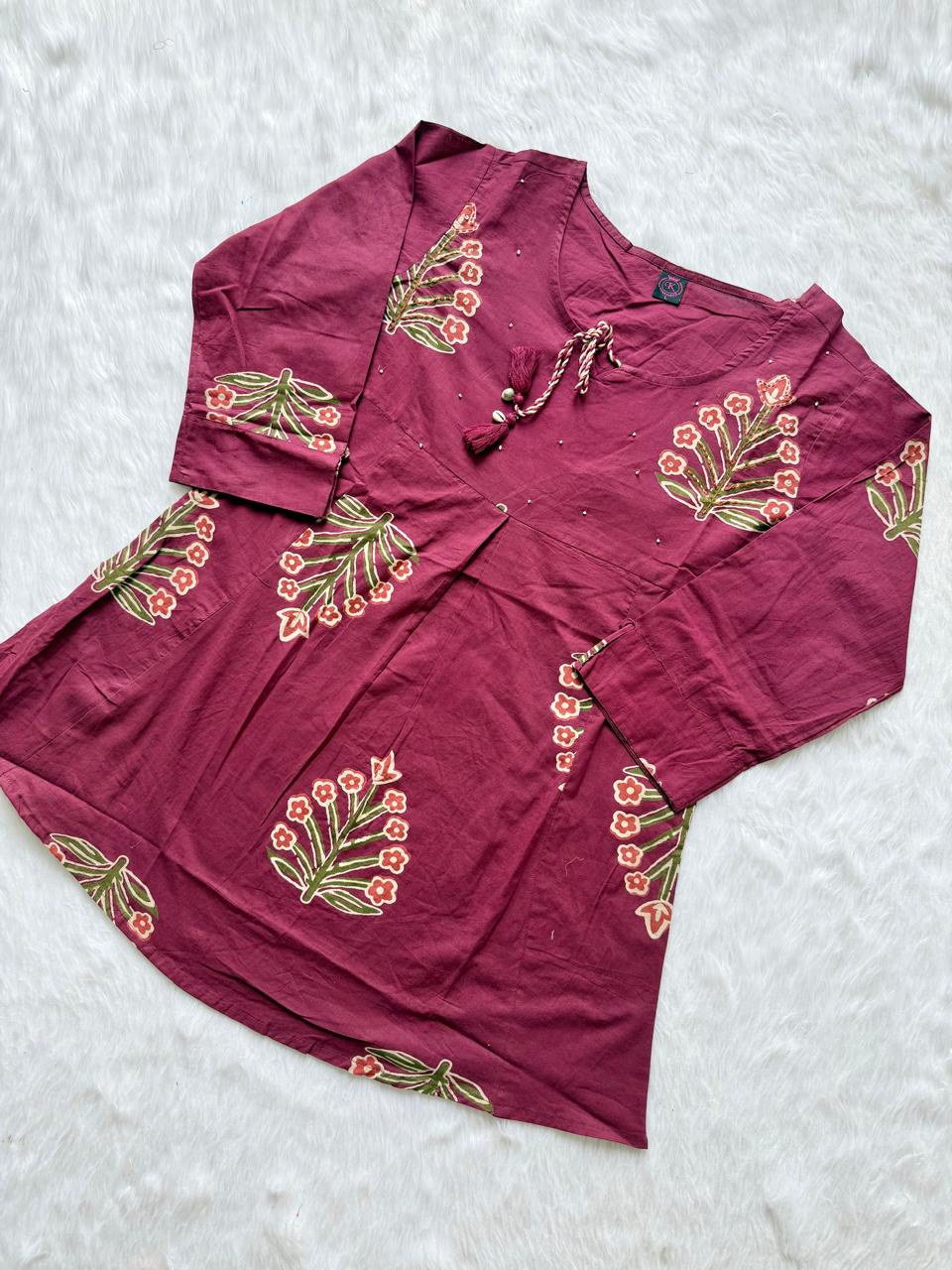 Purple Floral Printed Cotton Blend Short Kurti & Pant Co-Ord Set