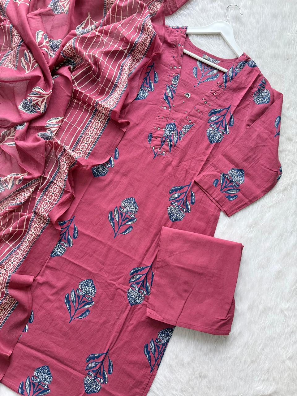 Rose Pink Floral Printed Cotton Kurti Pant & Dupatta Set