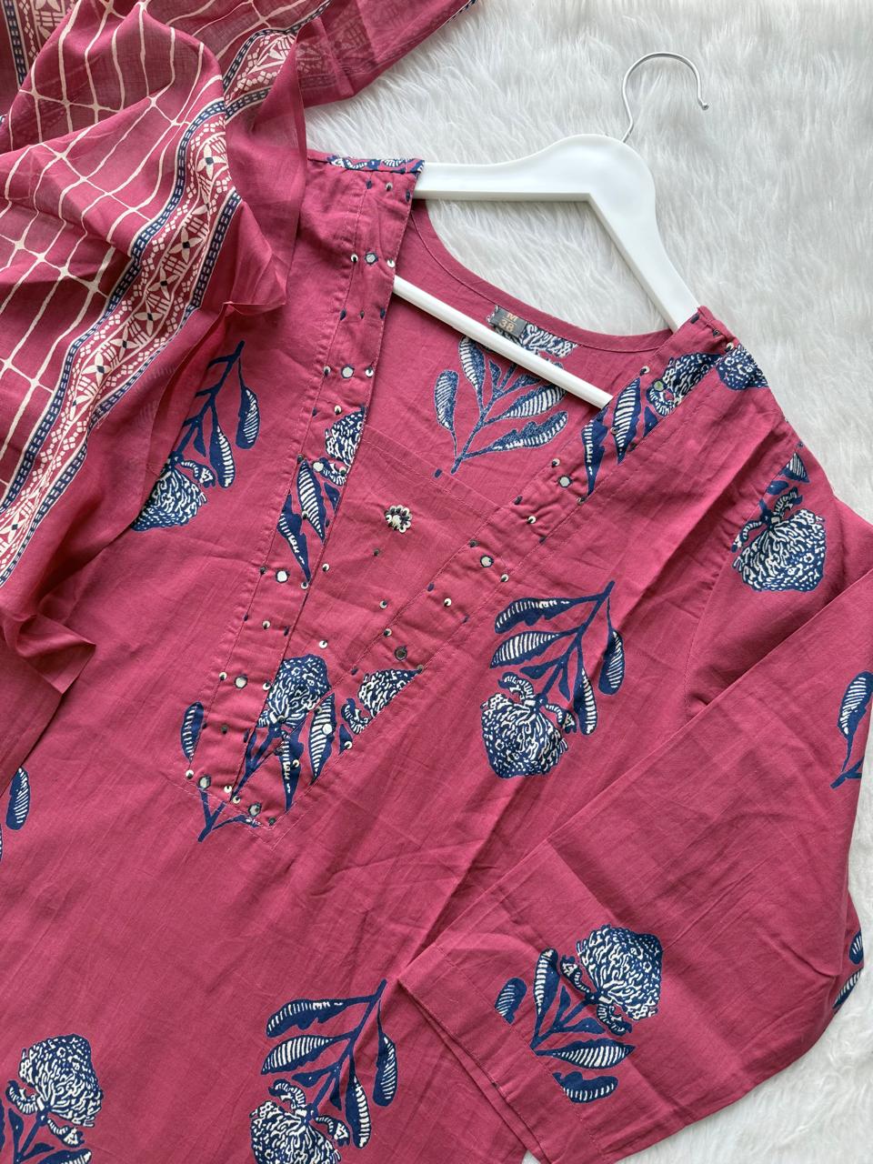 Rose Pink Floral Printed Cotton Kurti Pant & Dupatta Set