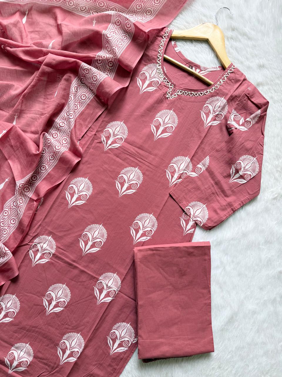 Cotton Dusty Rose Printed Kurti Pant Dupatta Set